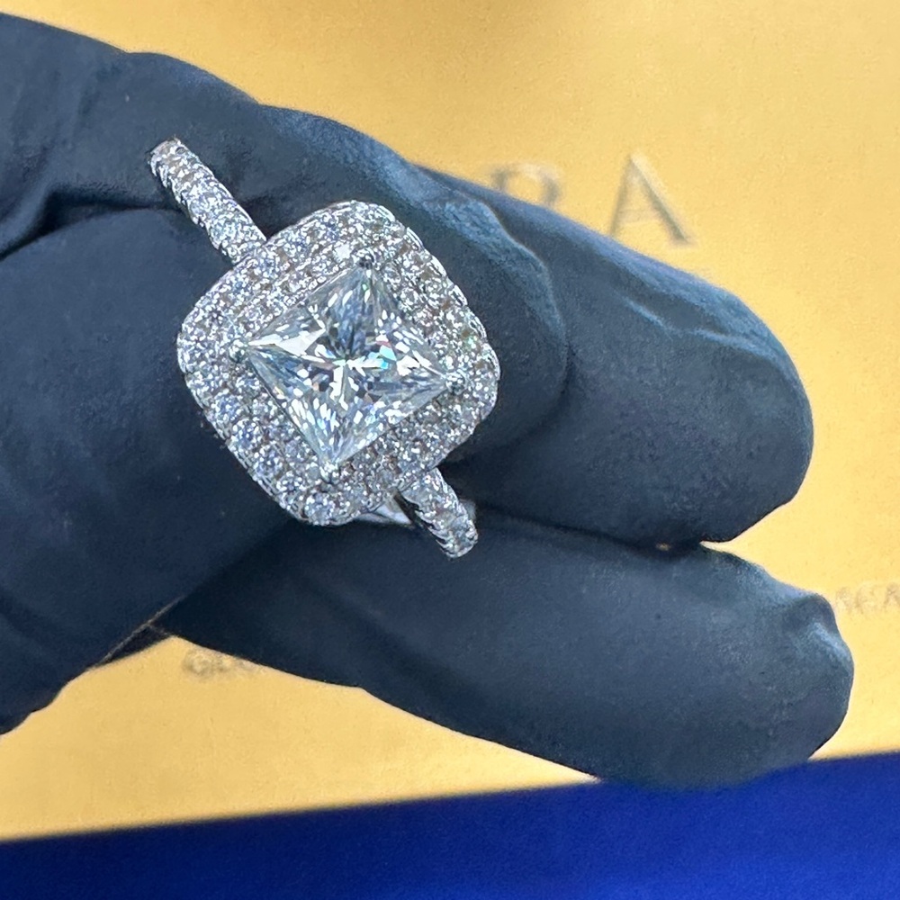 Elegant Silver Diamond Ring